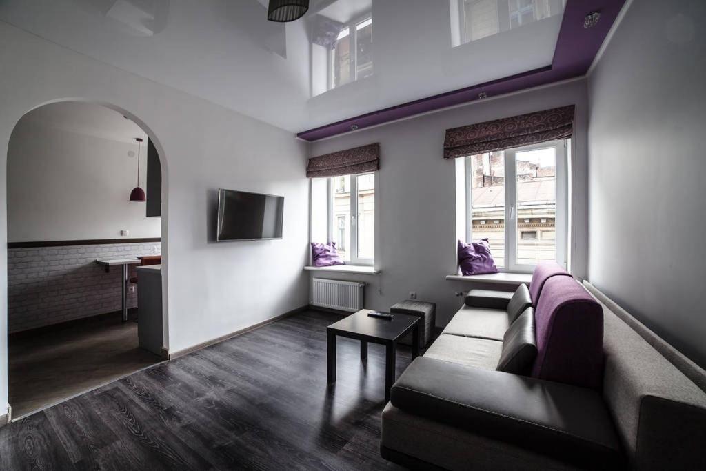 Romantic Apartments - Центр Львова , З Видом На Місто エクステリア 写真