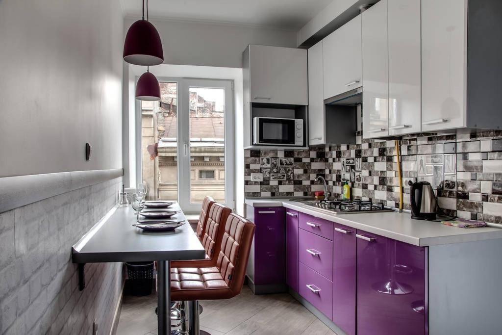 Romantic Apartments - Центр Львова , З Видом На Місто エクステリア 写真