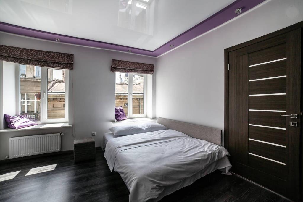 Romantic Apartments - Центр Львова , З Видом На Місто エクステリア 写真
