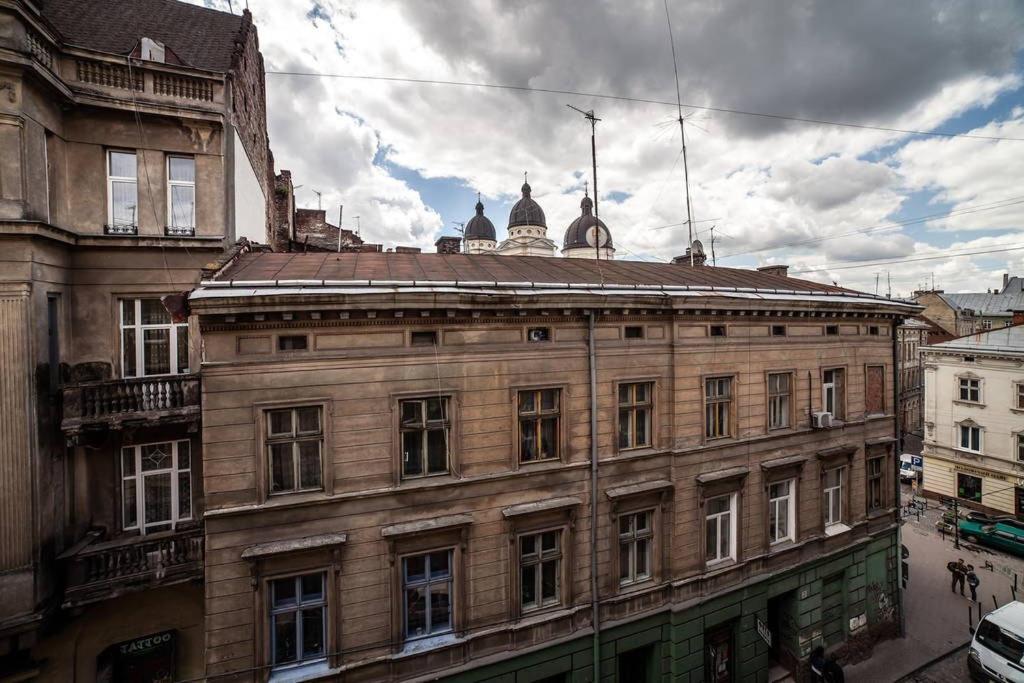 Romantic Apartments - Центр Львова , З Видом На Місто エクステリア 写真